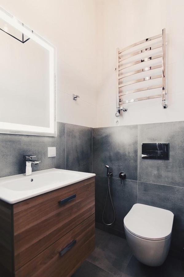 Cozy & New Furnished Flat In Old Town Of Lviv Appartement Buitenkant foto